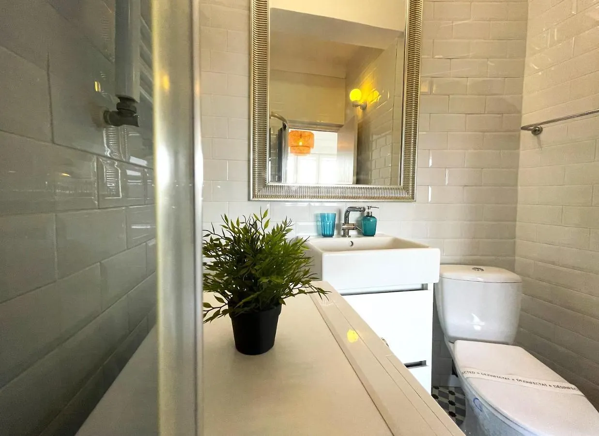 Apartman Rooftop Studio In The Heart Of Bucharest W Netflix